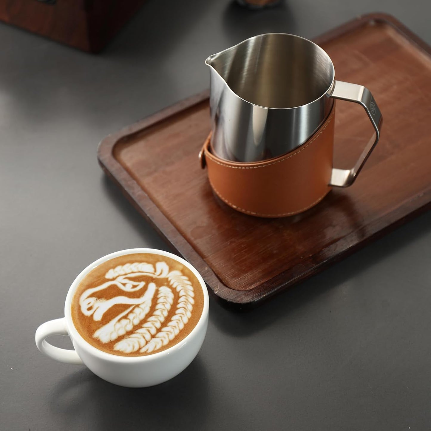 Milk Frothing Pitcher 450ml/16oz 304 Stainless Steel Espresso Steaming Pitcher with PU Leather, Milk Frothing Jug,milk frother cup,Milk Jug Cup,Premium Barista Tools,Latte Art (Bright 20oz)