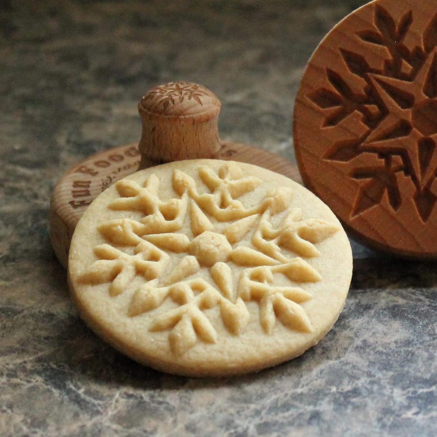Wood Cookie Stamp, 2.5 Inch (Snowflake CS-017)