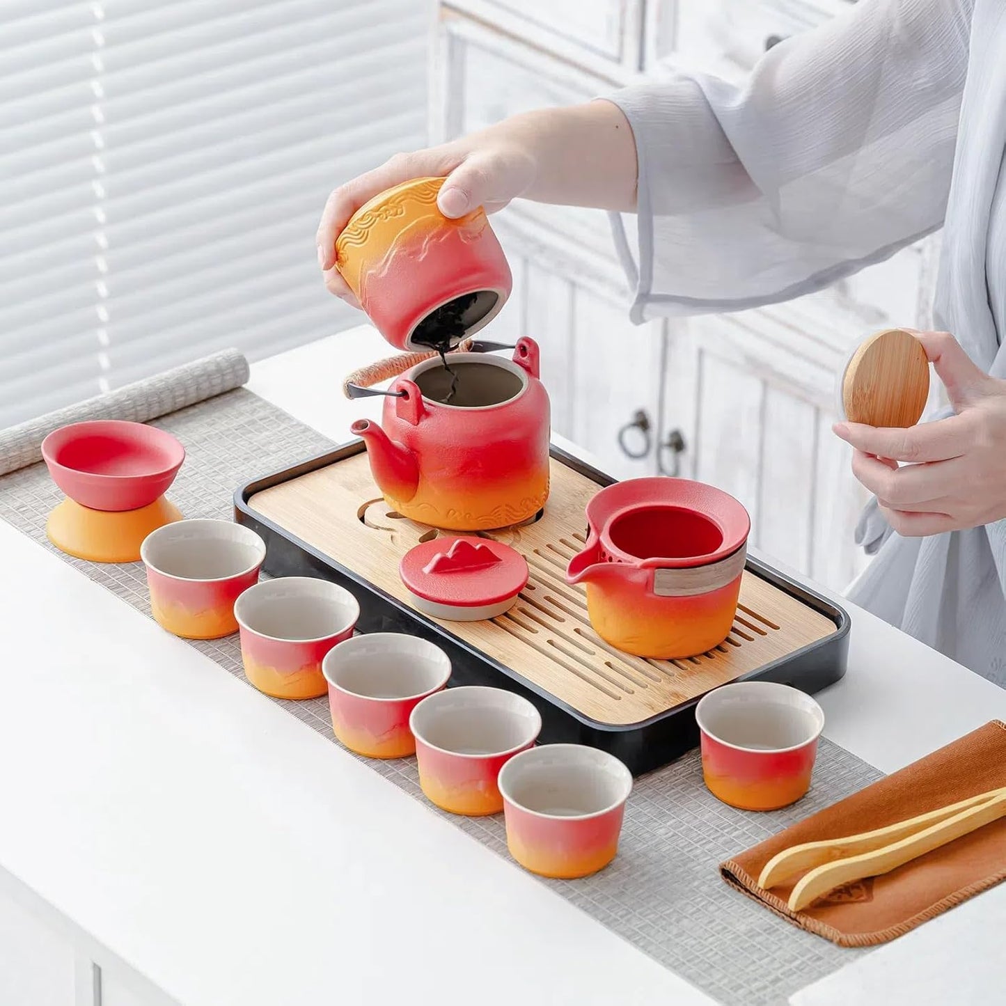 ICHAG Chinese Tea Set, Japanese Tea Sets for Adults, 15-Piece Porcelain Gongfu Tea Set with Tea Pet & Tea Tray, Japanese Teapot Set, Travel Tea Party Set, for Home/Office/Outdoor/Gifts (Red)
