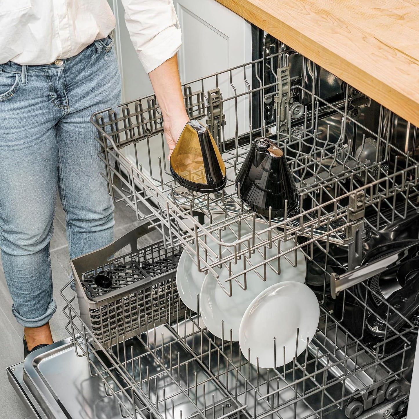 Beautiful Coffee Maker, 14-Cup, Touch-Activated Display, Programmable, Automatic Shut-Off, 1200W, Keep Warm, 24h Timer (White Icing)