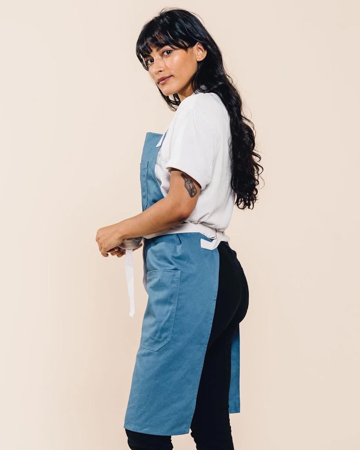 Caldo Daily Cotton Kitchen Apron for Cooking - Mens and Womens Professional Chef or Server Bib Apron - Adjustable Straps with Pockets and Towel Loop (Vintage Blue)