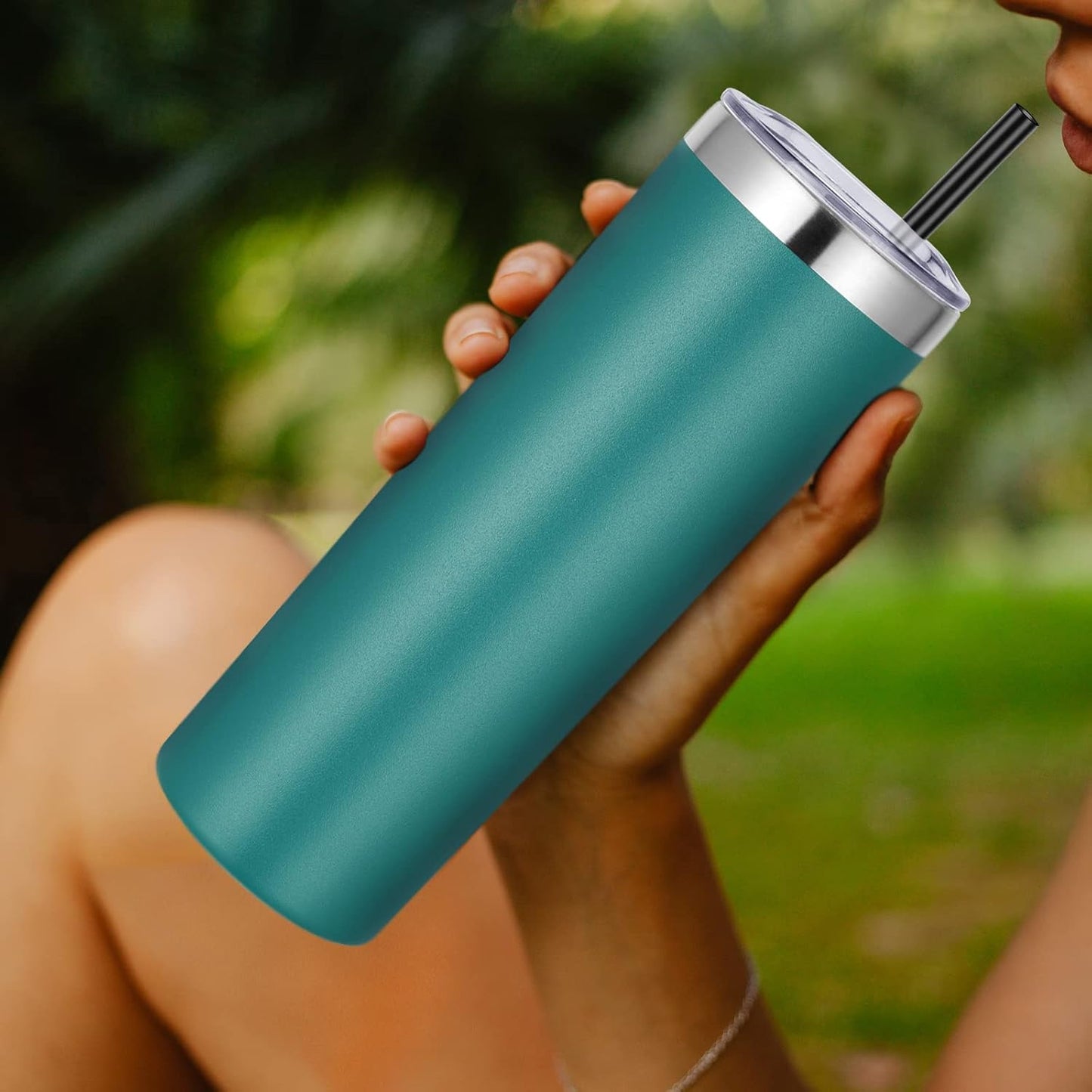 VEGOND Stainless Steel Tumblers Bulk 12 Pack, 20 oz Vacuum Insulated Skinny Tumblers with Lids and Straws, Double Wall Coffee Mug, Travel Water Cup