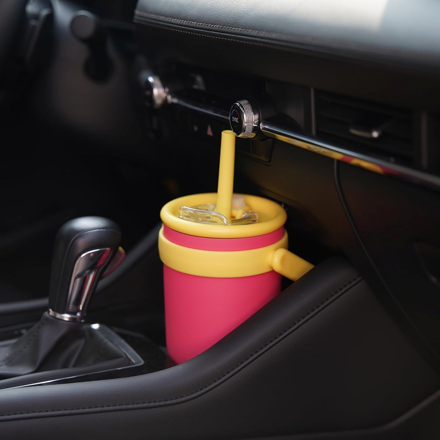 40 oz Tumbler with Side Handle, Insulated Water Bottle with Straw and 2 in 1 Lid, Stainless Steel Cup Travel Coffee Mug for Sports Office Gym,Green