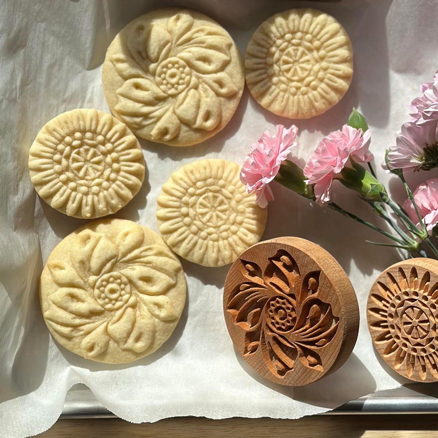 Wood Cookie Stamp, 2.5 Inch (Whirling Flower CS-041)