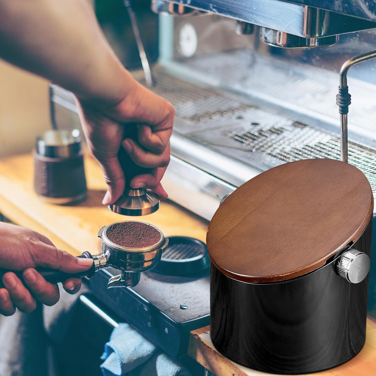 Espresso Knock Box with Walnut Lid for Coffee Grounds, Espresso Machine Accessory, Easy Disposal of Coffee Pucks, Removable Knock Bar(Black)