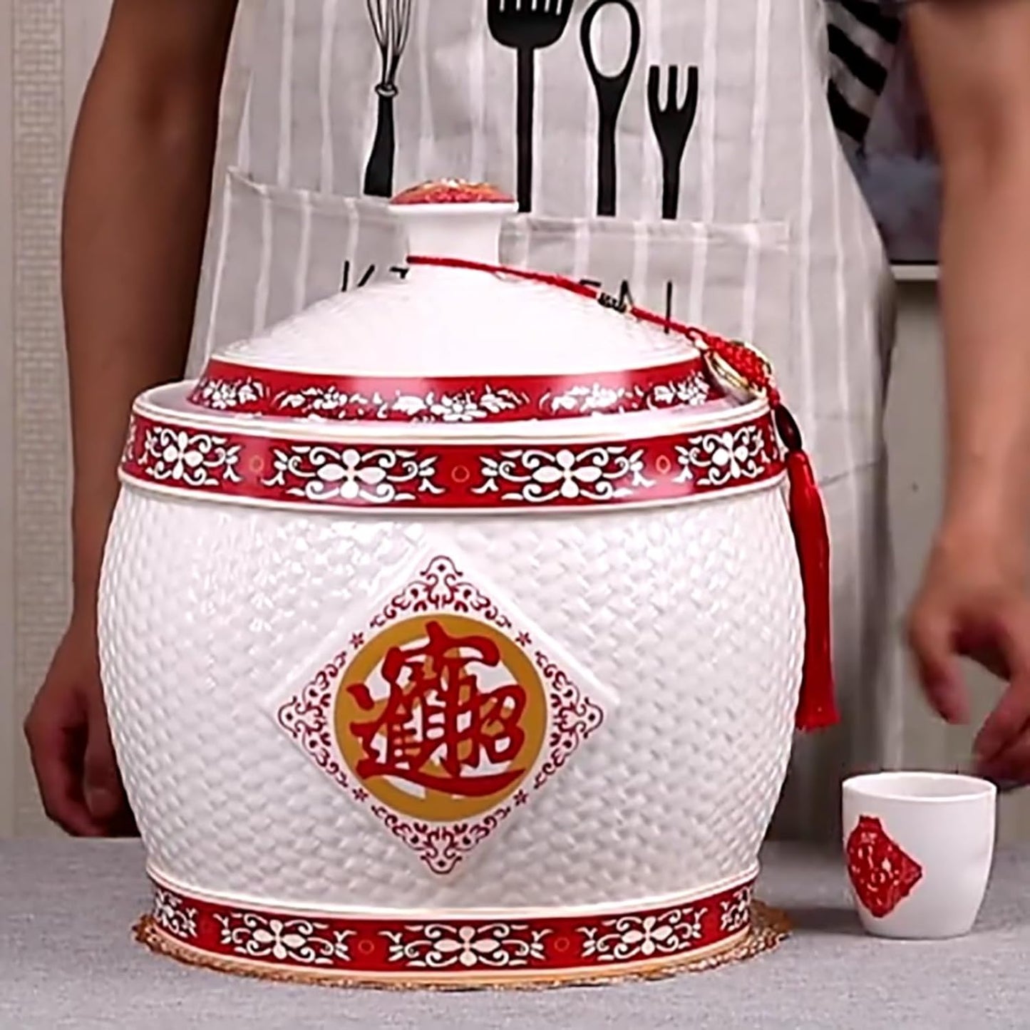 Chinese Sealed Large-Capacity Rice Pot, Ceramic Rice Bucket With Tassel Design, Grain Storage Ceramic Container, Rice Dispenser Airtight Storage Bucket For Grains Snacks Candy Coffee Beans Food(D,Capa