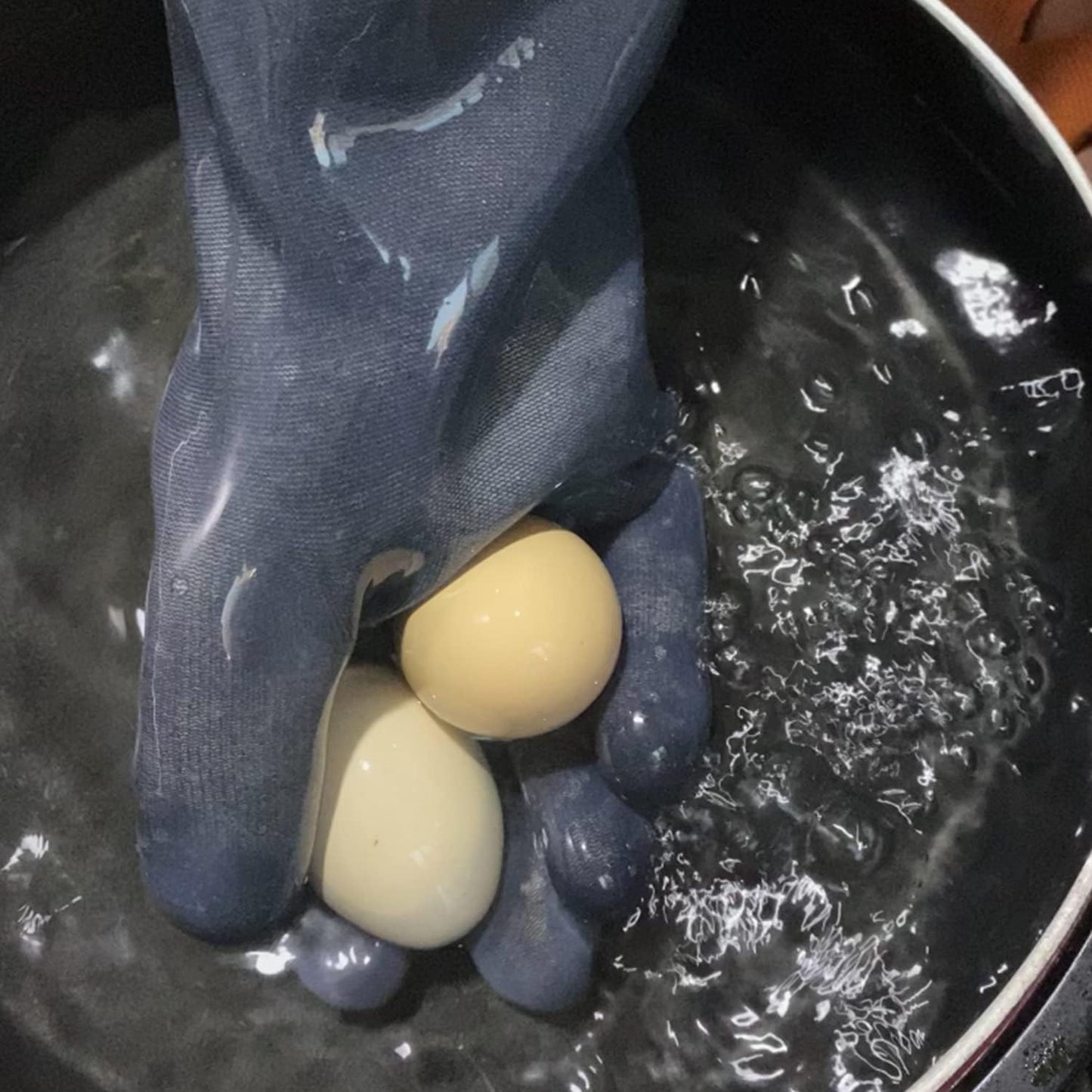 DEYAN Silicone BBQ Gloves, 932°F Heat Resistant Oven Gloves with Fingers, Kitchen Waterproof Hot Proof Glove for Fryer, Smoker, Baking, Cooking, Cutting(8/M)