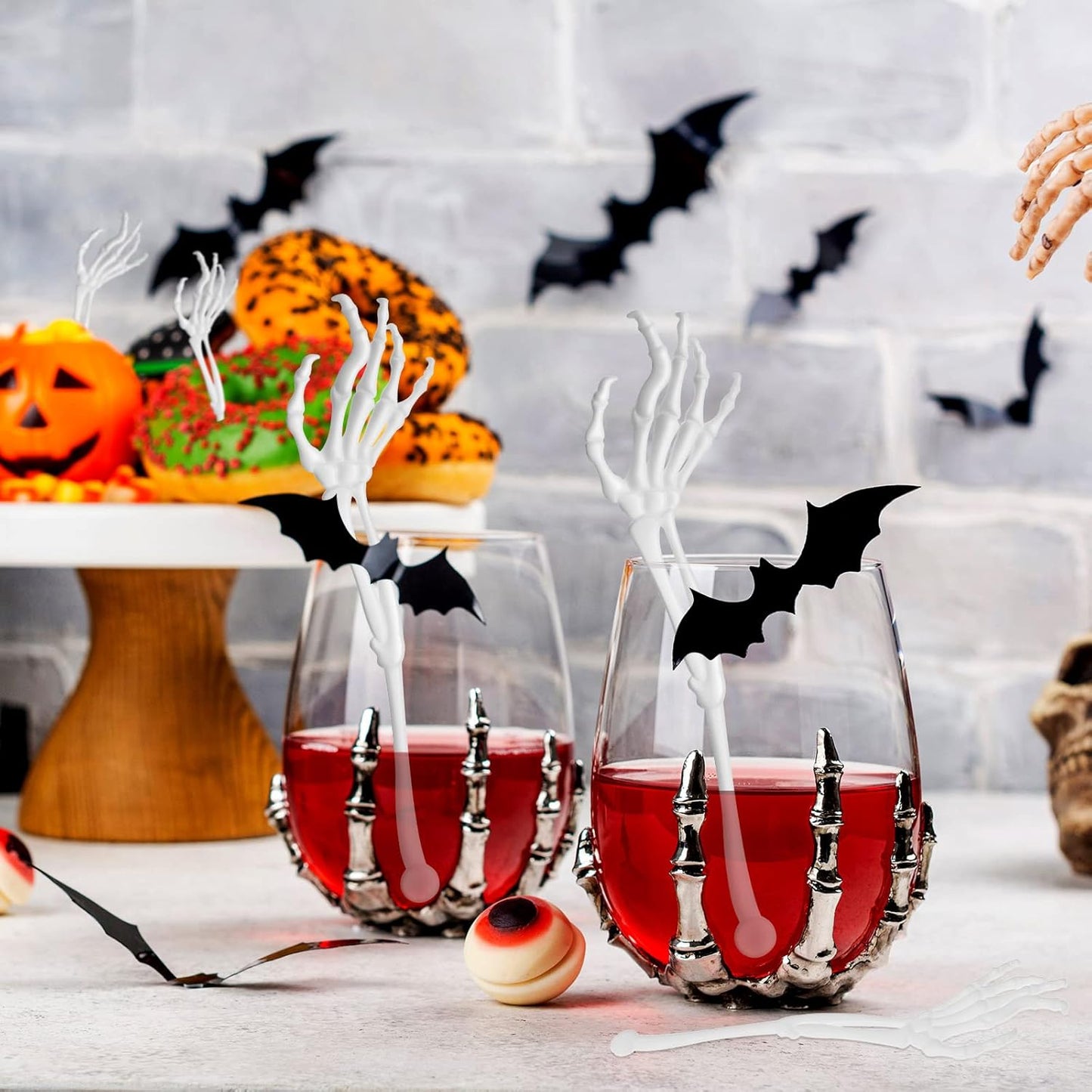 Remerry 100 Pcs Halloween Skeleton Swizzle Sticks Cocktail Garnish Sticks Hand Plastic Food Picks Coffee Stirrers Reusable Drink Stir Sticks Halloween Party Decorations for Birthday Bar Home(White)