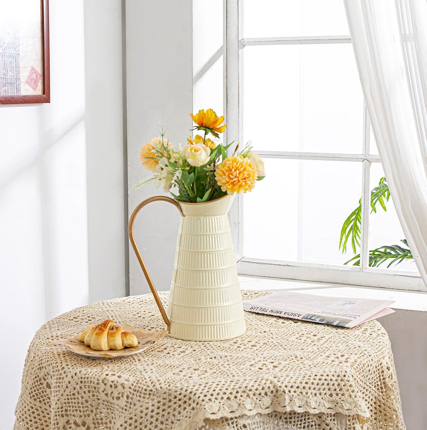 Elegant Cream/White Metal Pitcher Vase, Farmhouse Galvanized Flower Vase, Rustic Decorative Milk Jug for Home Decor, 10.8''H