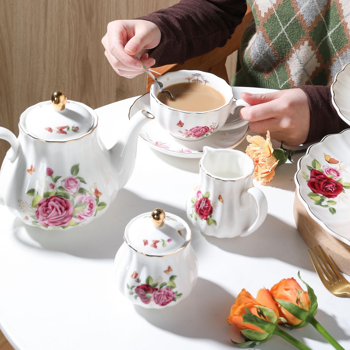 Porcelain Tea Sets British Royal Series, 8 OZ Cups & Saucer Service for 6, with Teapot Sugar Bowl Cream Pitcher Teaspoons and Tea Strainer, Suitable for High Tea, Wedding, Party (Midsummer Rose)