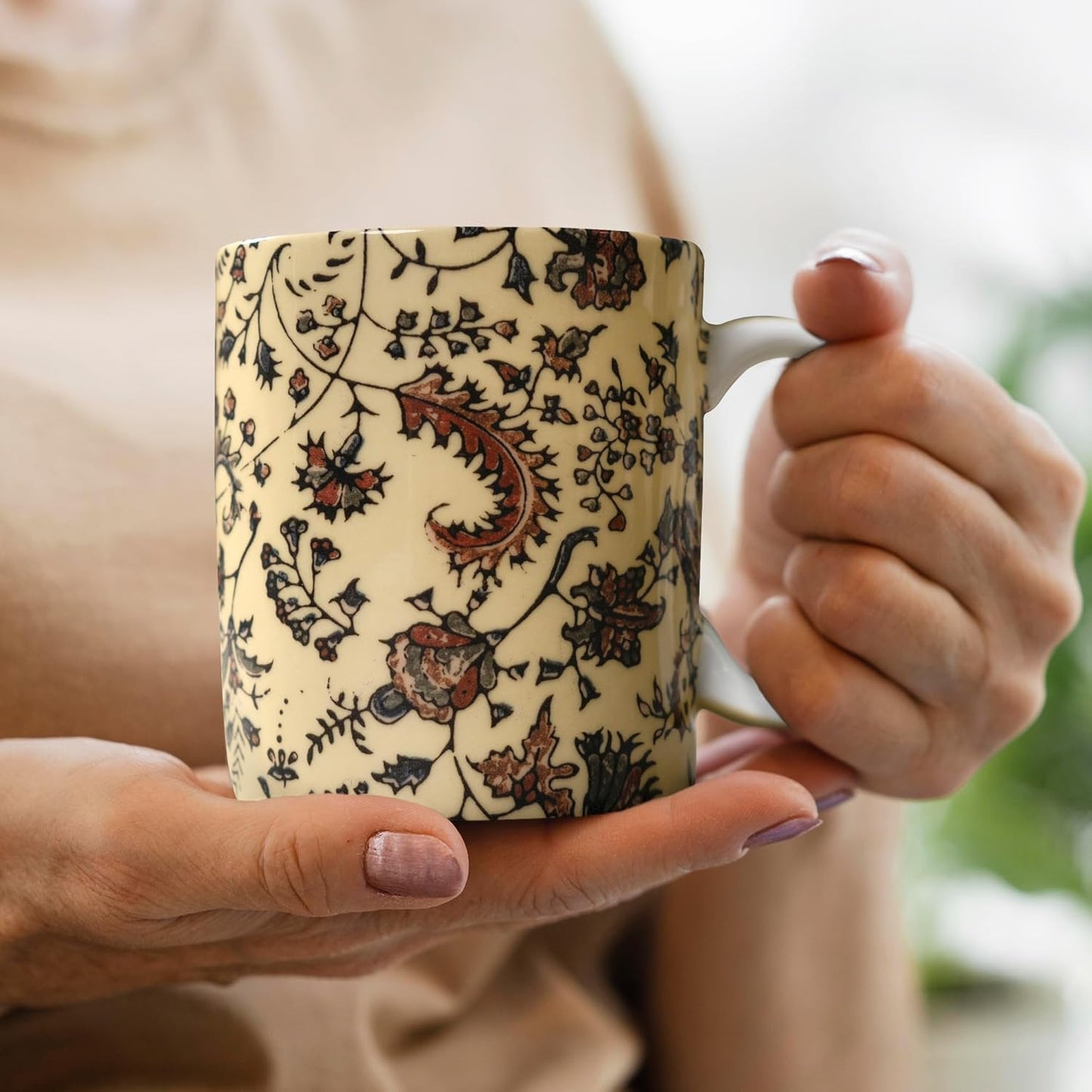 Maison d' Hermine Coffee Mug with Handles Fine Bone China Mugs Pack of One Tea Cups for Hot Beverages Cappuccino Latte Home Restaurant Office Perfect for Gift (Lakshmi - Arum, 12 Ounce)