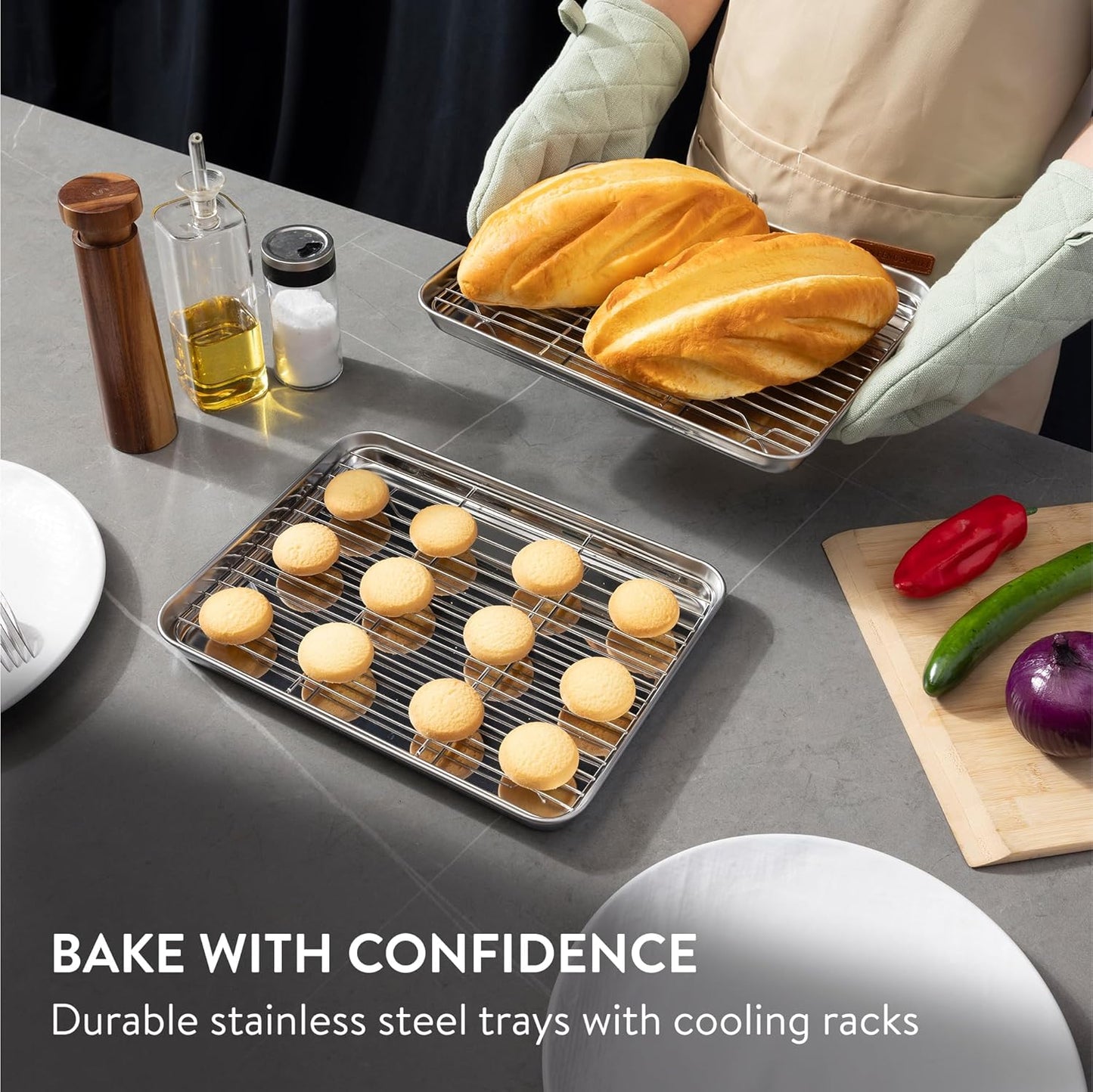 Navaris Quarter Sheet Baking Pan Breading Trays w Racks - Stainless Steel Baking Sheet with Wire Rack Insert for Oven Cooking - Cookie Bacon Tray - Set of 4 12.2X 9.4” (31x24cm)