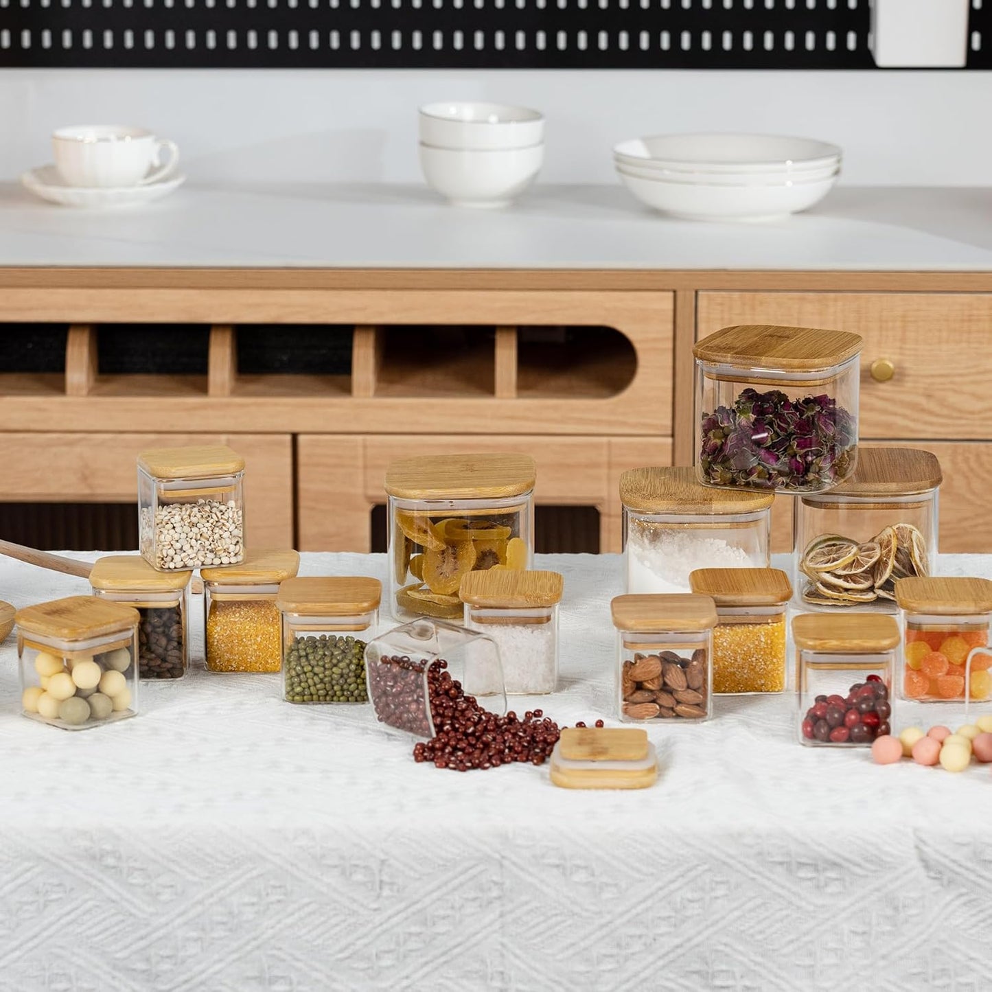 5oz Airtight Square Spice Containers with Bamboo Lid Set of 12 with Black Lables Storage Stackable Spice Jar, Kitchen Canister for Sugar, Tea, Flour, Salt and Seasonings (‎Clear Glass)