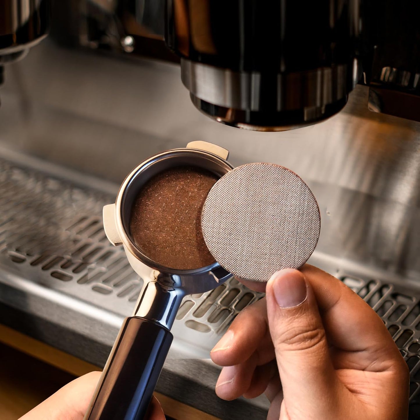 54 mm Bottomless Portafilter with Puck Screen, 3 Ears Espresso Portafilter Compatible with Breville Barista Express Machines,Stainless Steel Por tafilter and ABS Handle for kitchen