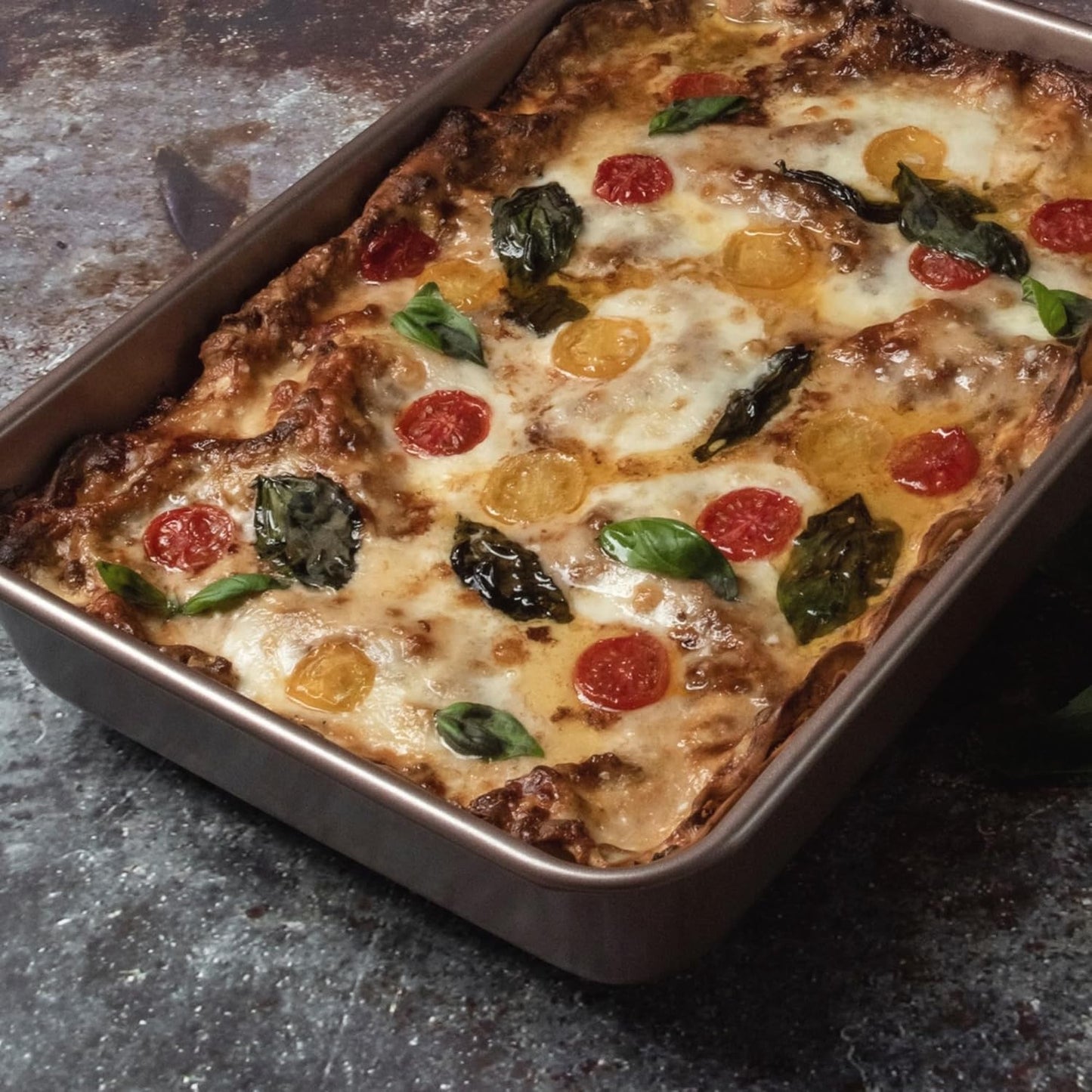 Nonstick Non Toxic 9x13 in Baking Pan for oven | Cake Mold 9 x 13 Non Stick Nontoxic | Carbon Steel Gold Brownies Pans 13x9 inches | Rectangle Brownie Tray 9 by 13 inch | Baking Ware