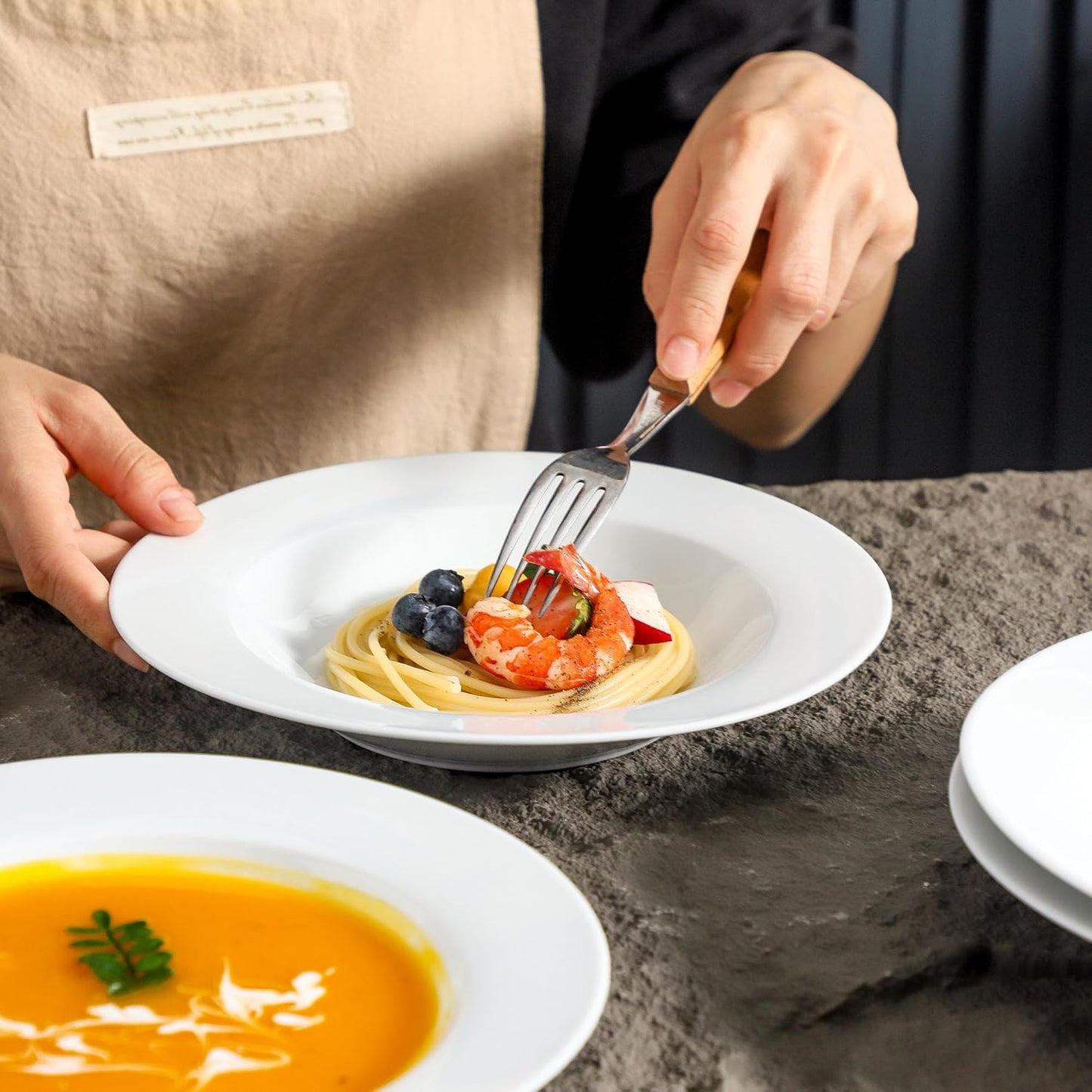 fMBB Ceramic Soup Bowls Shallow Plates, 4 Pack White Dinner Bowls Plates, Porcelain Wide Rim, 8.5 Inch (8.5 oz) Shallow Bowls - Ideal for Soup, Dessert, Salad and Pasta, Microwave and Dishwasher Safe